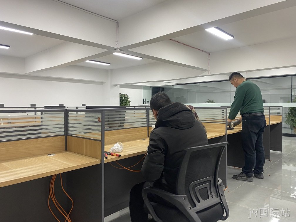 苏州某客服公司网络布线